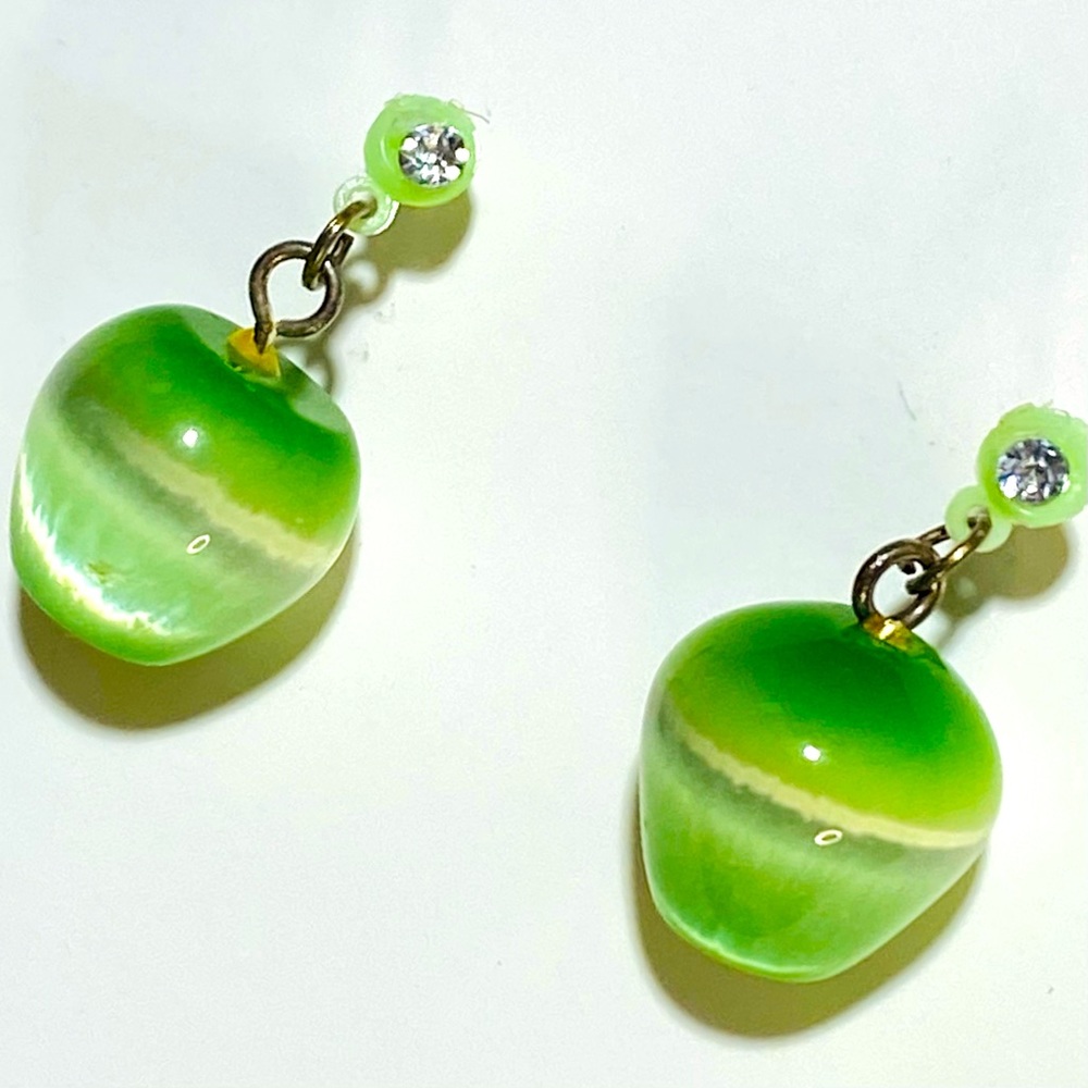 Vintage 90s Green Apple Y2K earrings, pierced crystal stud fruity glass danglers